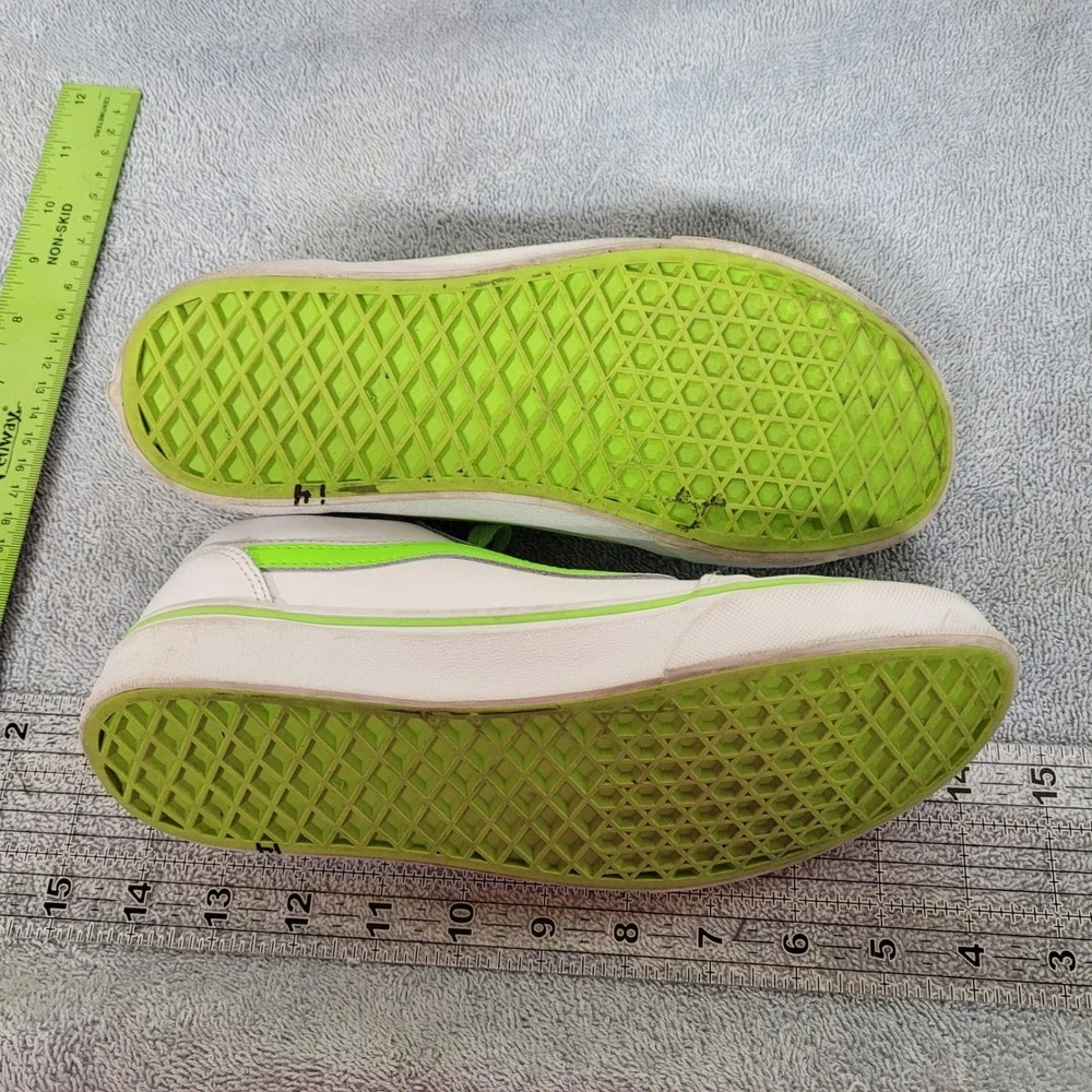 Vans Ward Low Top White Leather Neon Green Stripe Sneakers Womens 7.5 Skate Shoe
